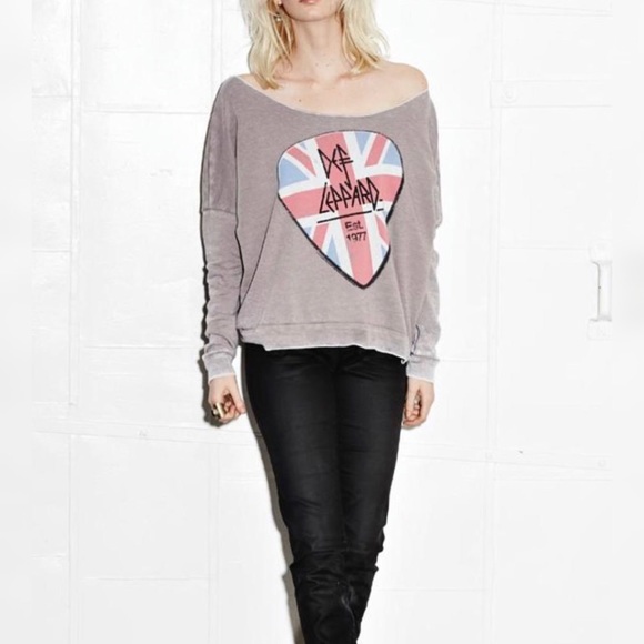 Trunk Ltd Tops - TRUNK LTD | Def Leppard pullover sweater
